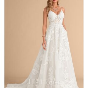 JJs House Ivory Lace A-Line Spaghetti Strap Wedding Gown